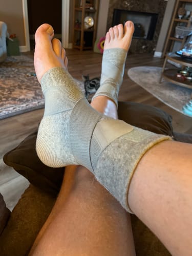 Customer photo review of Premium Bamboo Ankle Support
