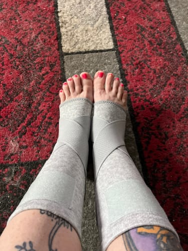 Customer photo review of Premium Bamboo Ankle Support