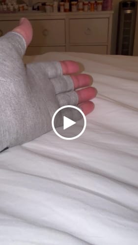 Customer video review of Premium Onecompress™ Gloves